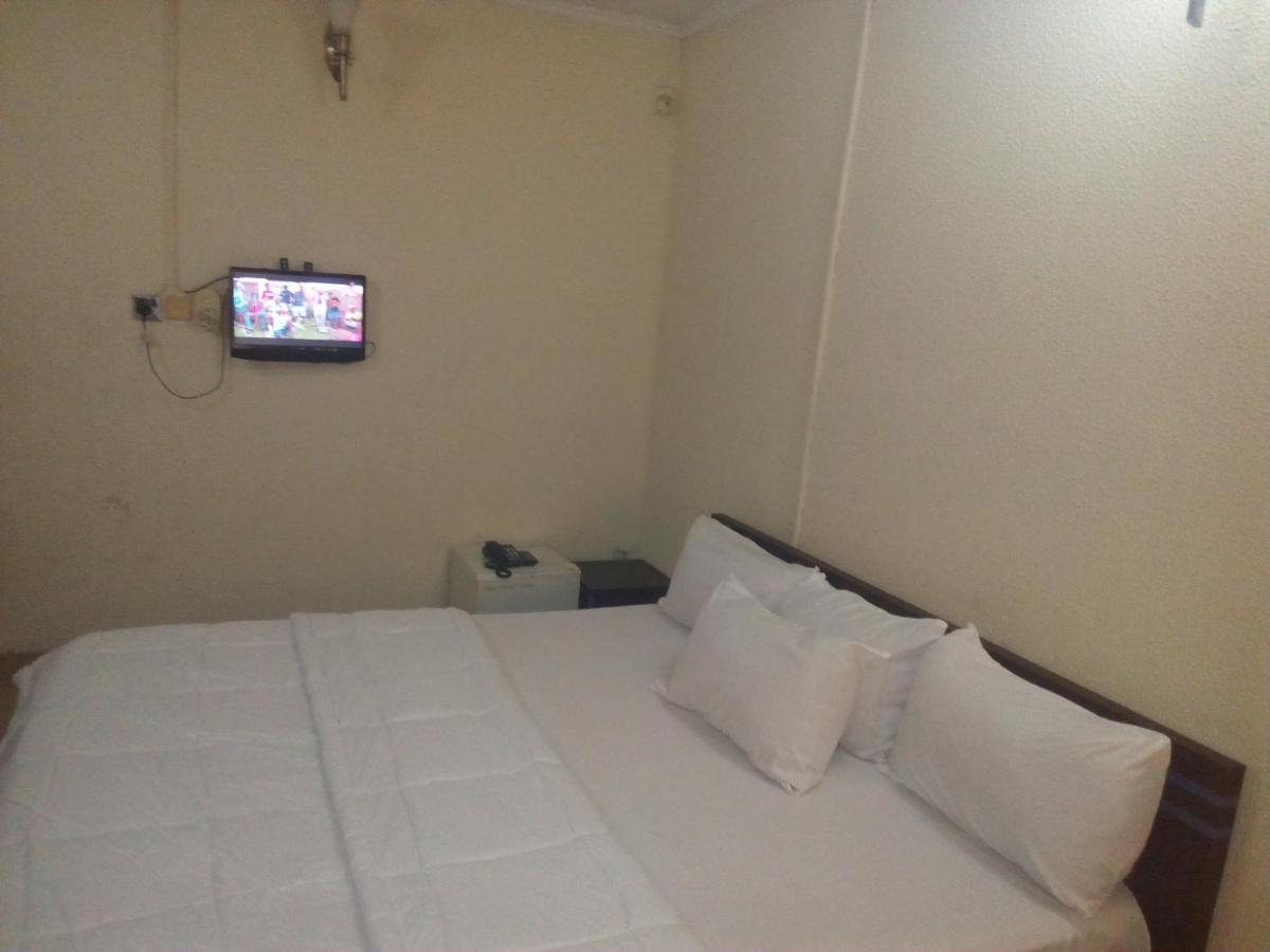 Holla-Jobi Guest House Lagos Dış mekan fotoğraf